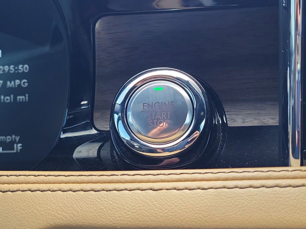 Used 2022 Lincoln Corsair Reserve FWD image 34