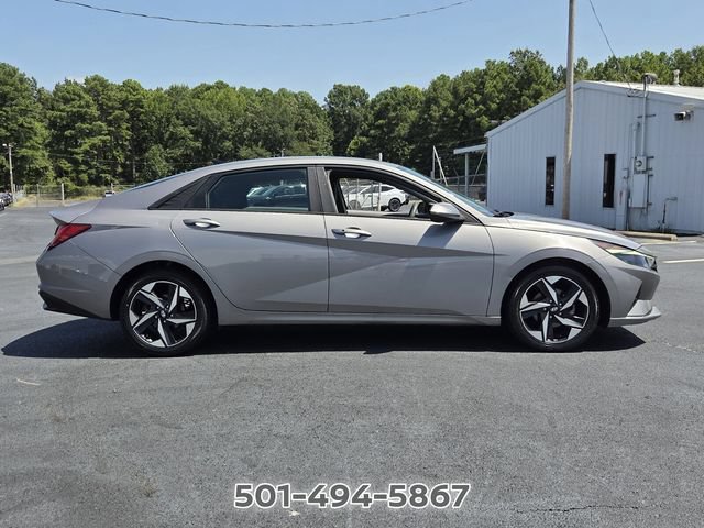 Used 2023 Hyundai Elantra SEL w/ Convenience Package FWD image 6