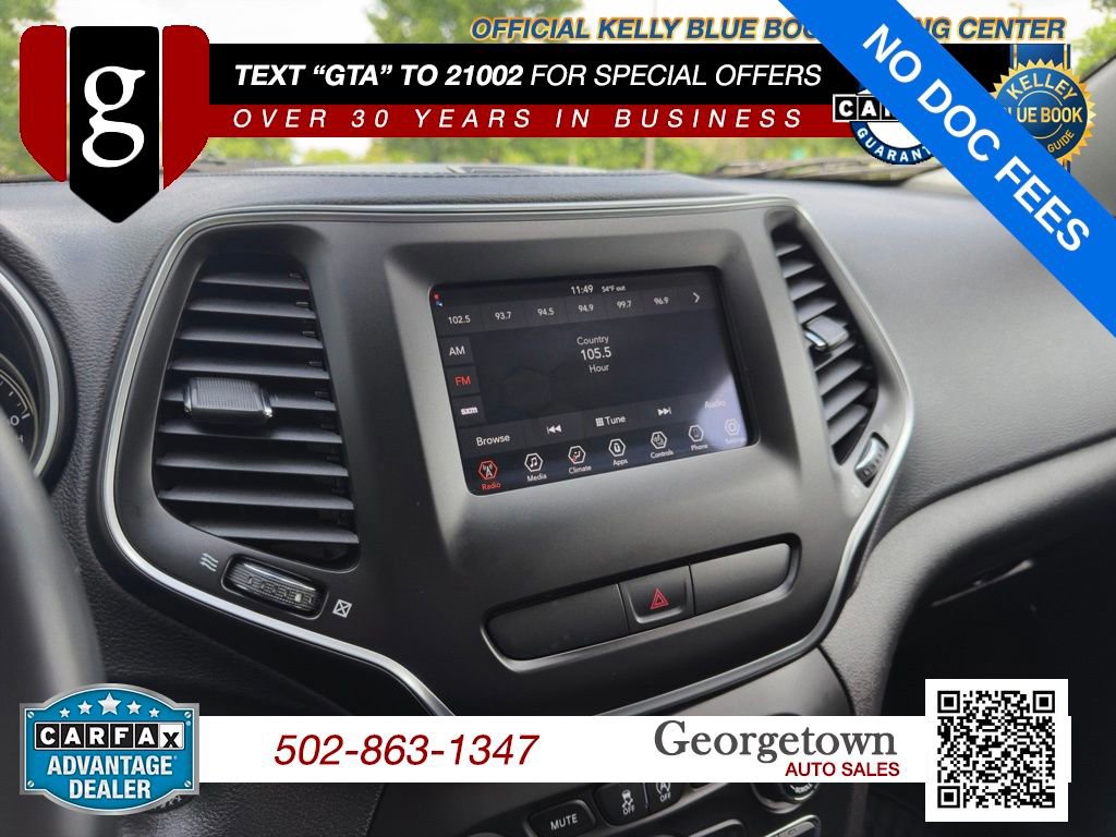 Used 2019 Jeep Cherokee Latitude Plus w/ Cold Weather Group AWD/4WD image 9