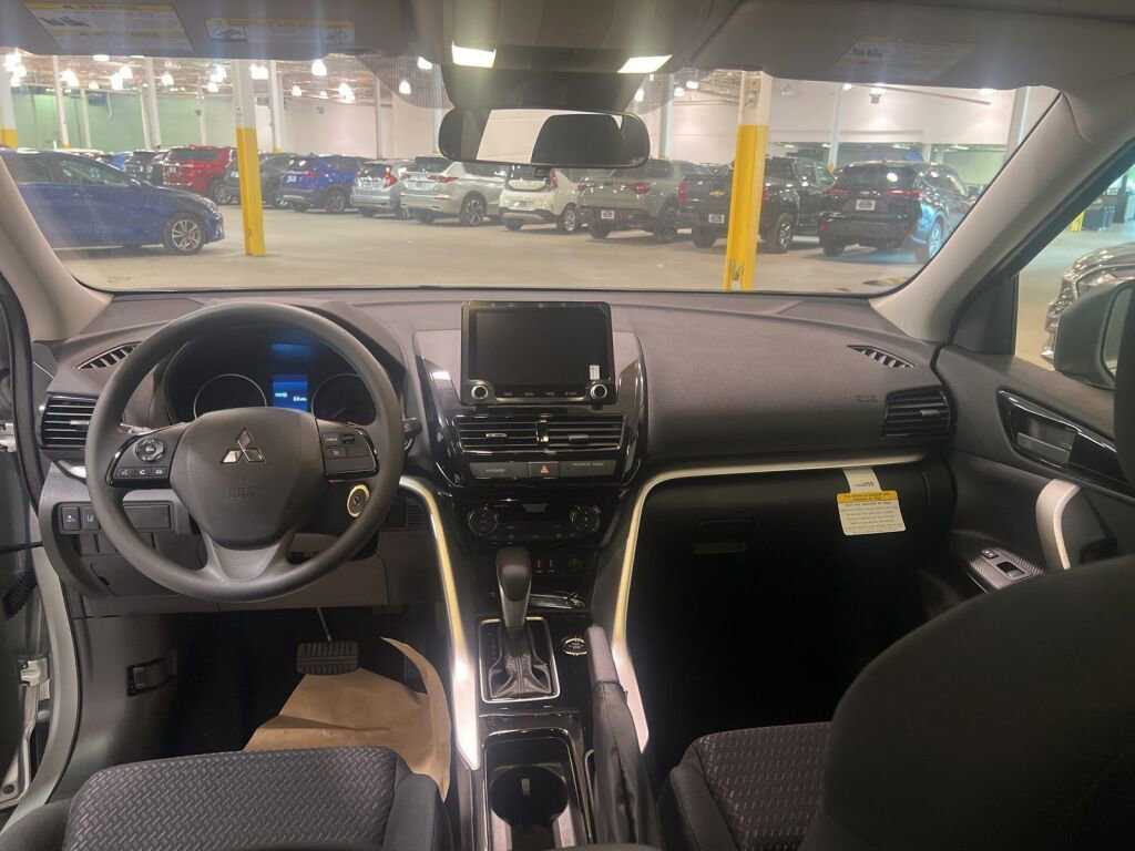 New 2026 Mitsubishi Eclipse Cross ES image 17