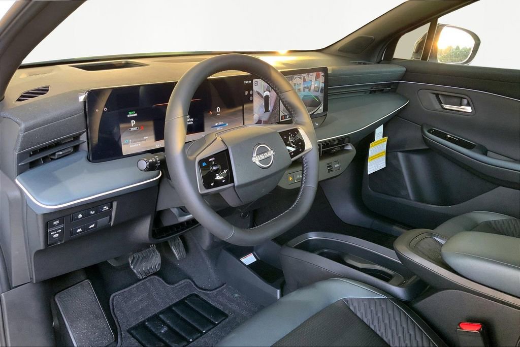 New 2026 Nissan Leaf Platinum+ w/ Cargo Package (Platinum+) image 8