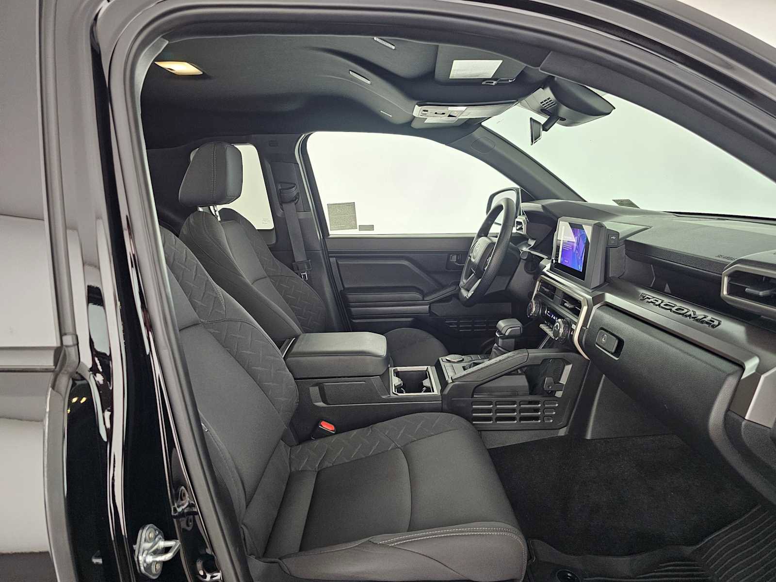 Used 2025 Toyota Tacoma SR5 RWD image 10