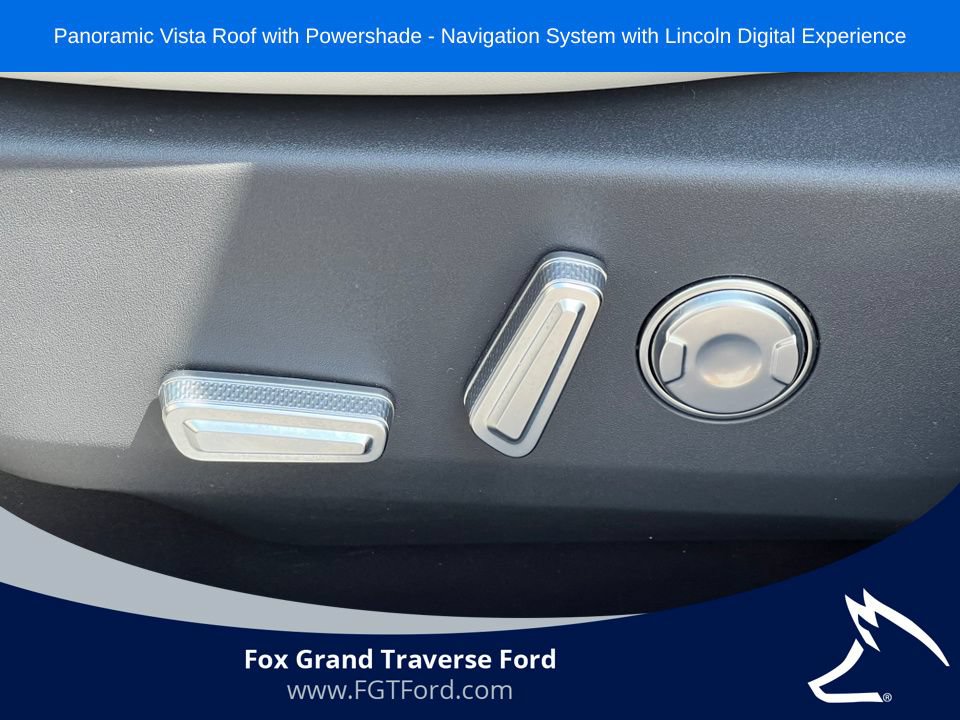 Used 2026 Lincoln Nautilus Reserve AWD/4WD image 10