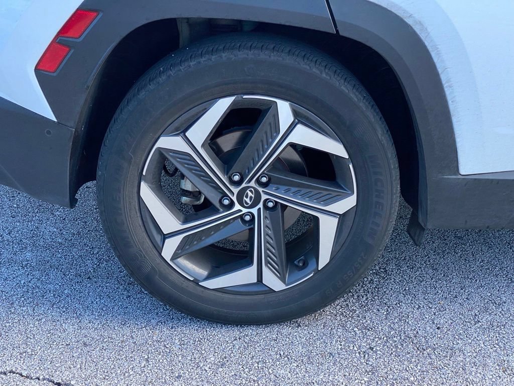 Used 2023 Hyundai Tucson Limited FWD image 6