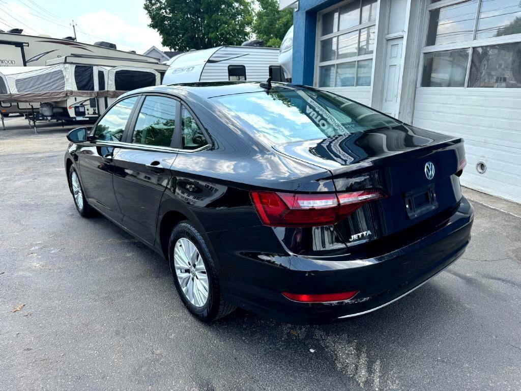Used 2020 Volkswagen Jetta S image 4