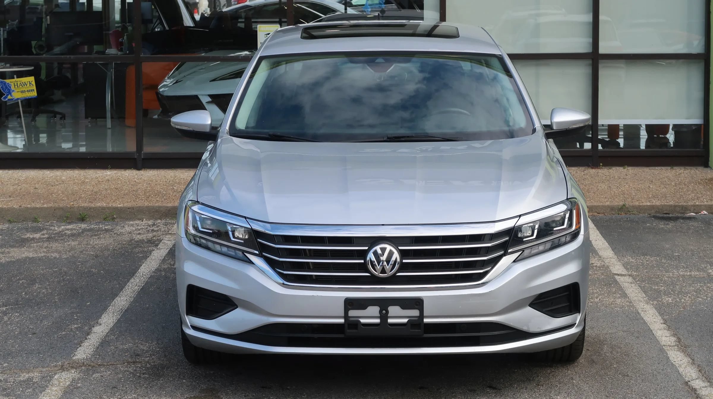 Used 2020 Volkswagen Passat 2.0T SEL FWD image 4