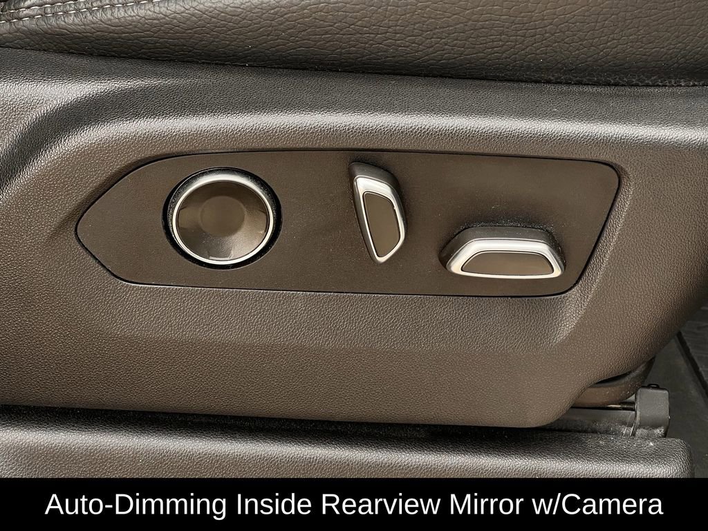 Used 2024 GMC Sierra 3500 Denali w/ Denali Reserve Package image 32