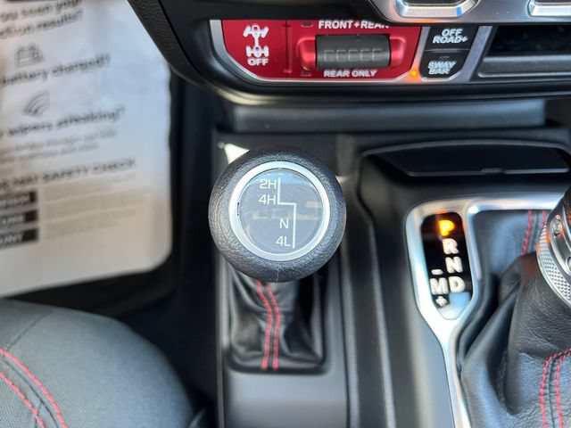 Used 2022 Jeep Wrangler Unlimited Rubicon w/ Cold Weather Group AWD/4WD image 33