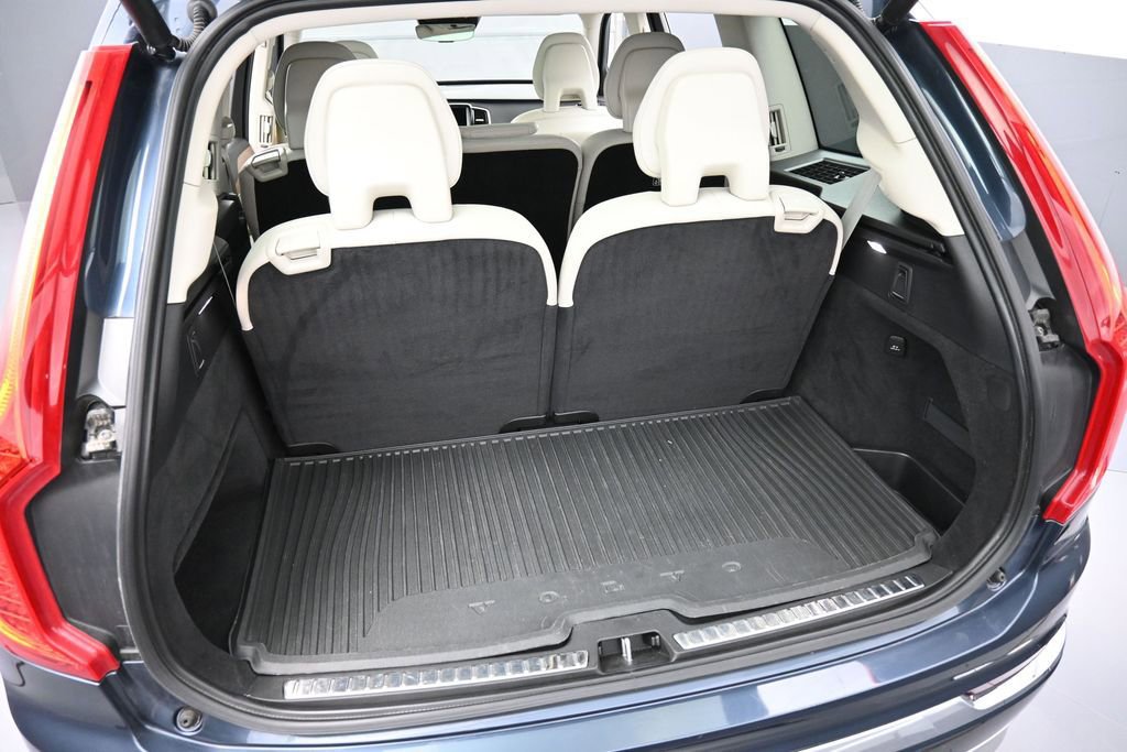 Used 2022 Volvo XC90 T8 Inscription Expression w/ Advanced Package AWD/4WD image 34