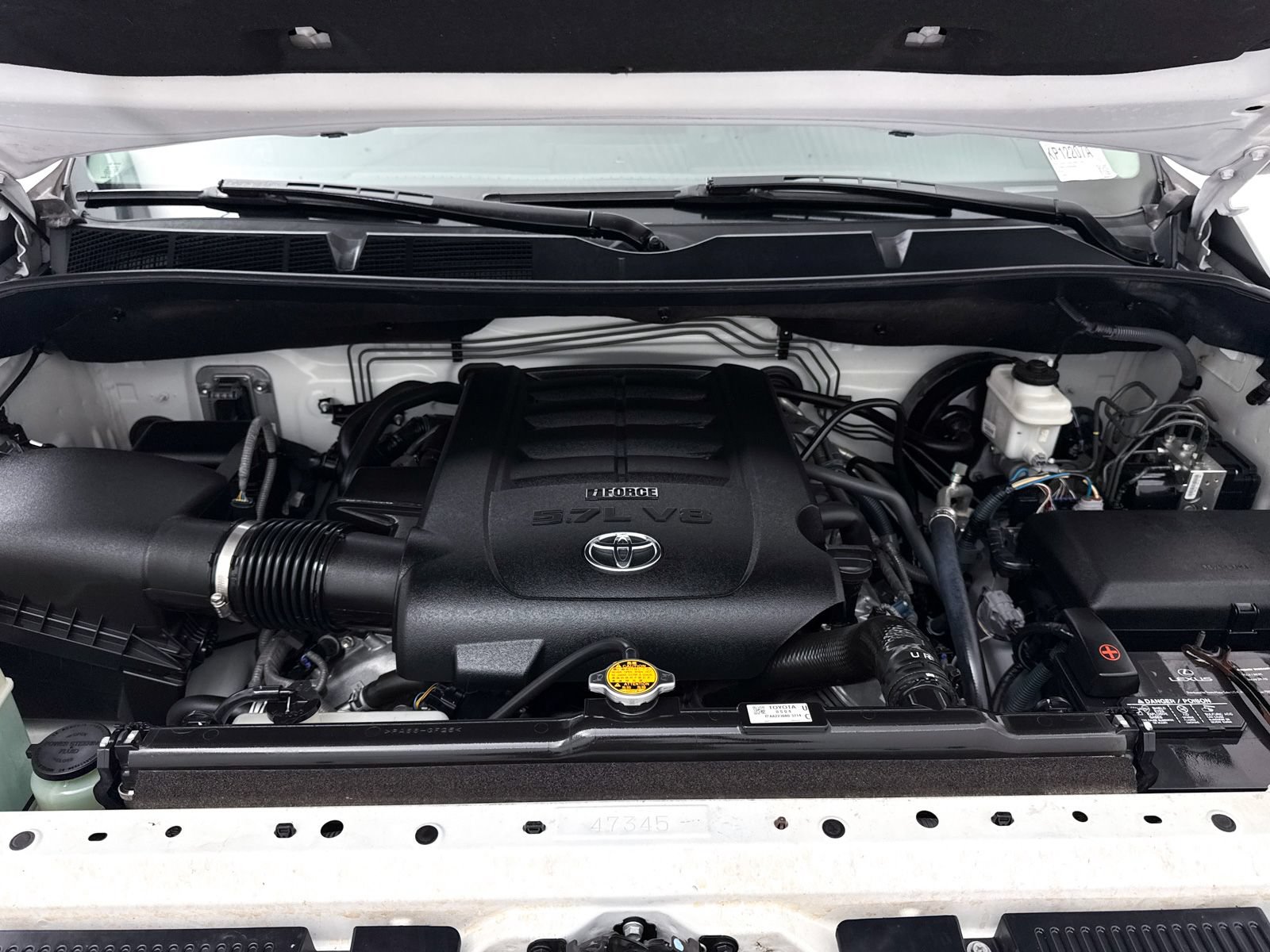Used 2016 Toyota Tundra Limited w/ Limited Premium Package AWD/4WD image 9