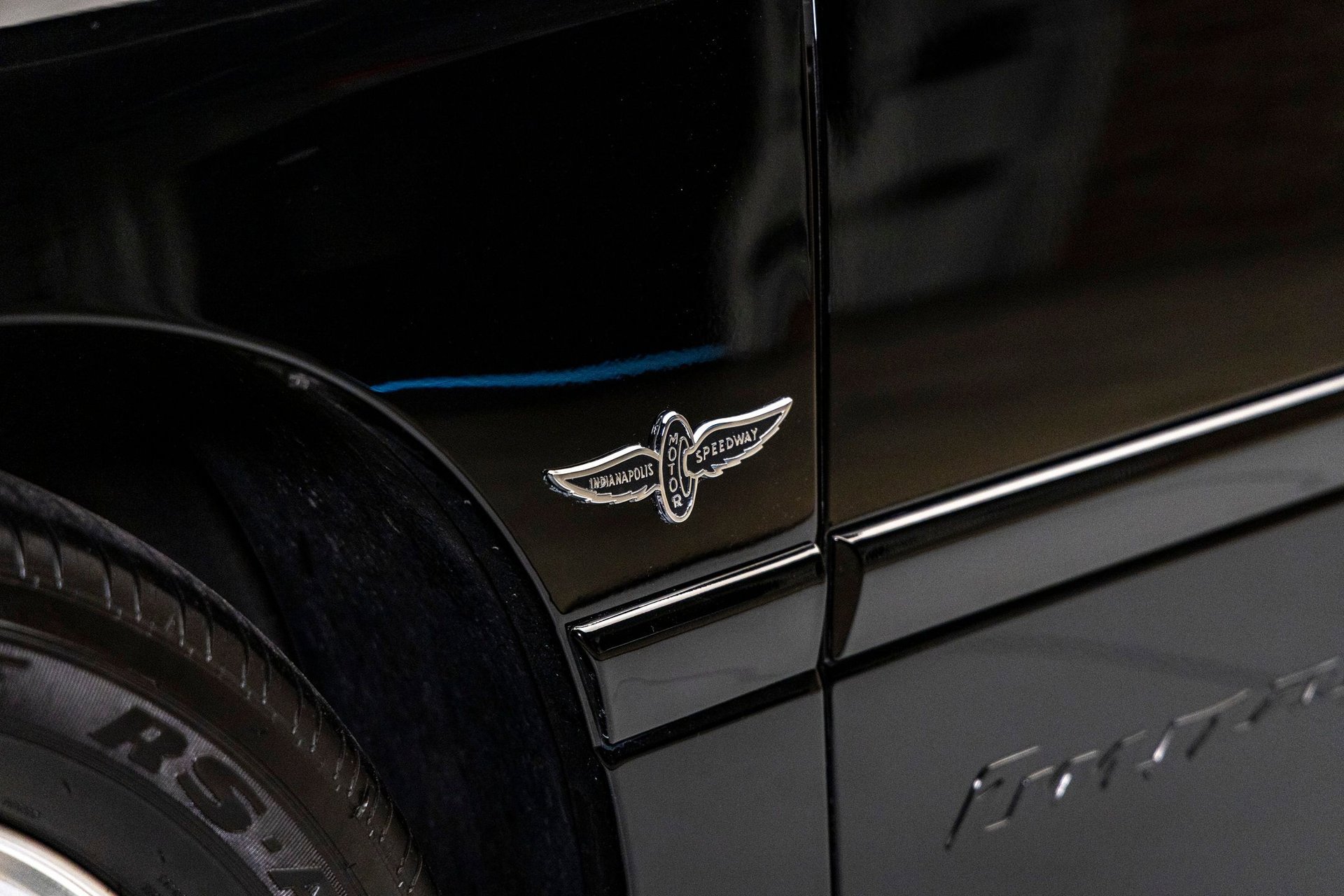 Used 2004 Chevrolet Impala SS image 24