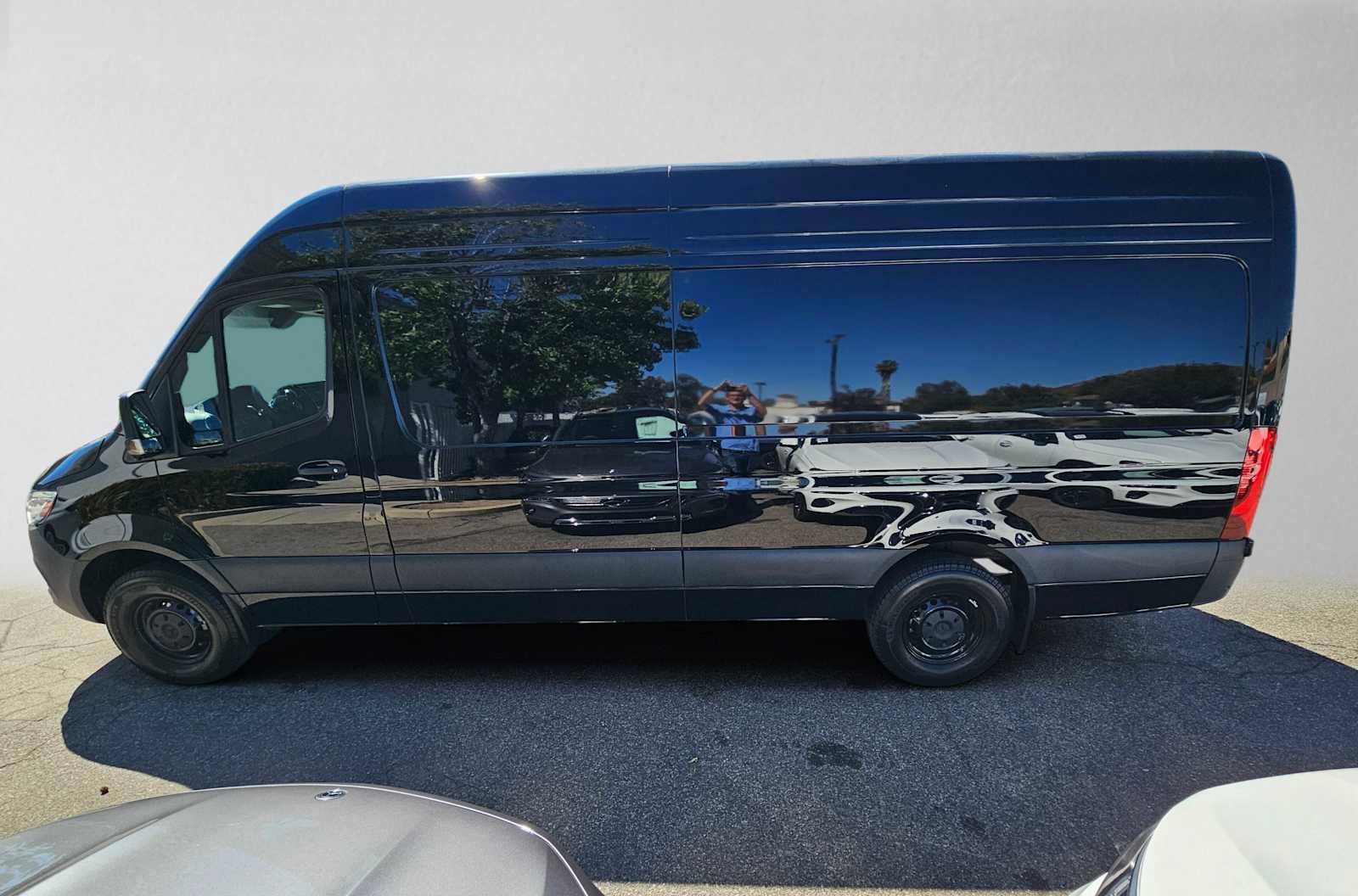 Used 2025 Mercedes-Benz Sprinter 2500 image 7