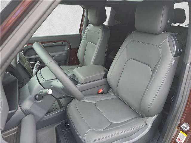 New 2026 Land Rover Defender 90 X-Dynamic SE AWD/4WD image 14