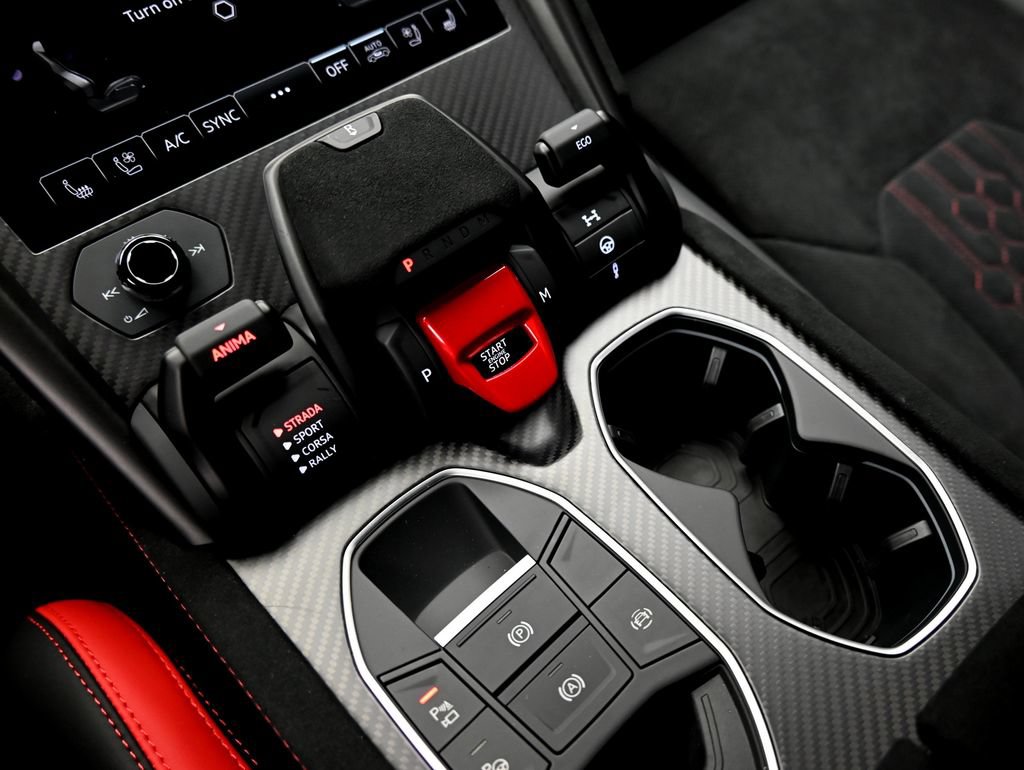 Used 2023 Lamborghini Urus Performante AWD/4WD image 21