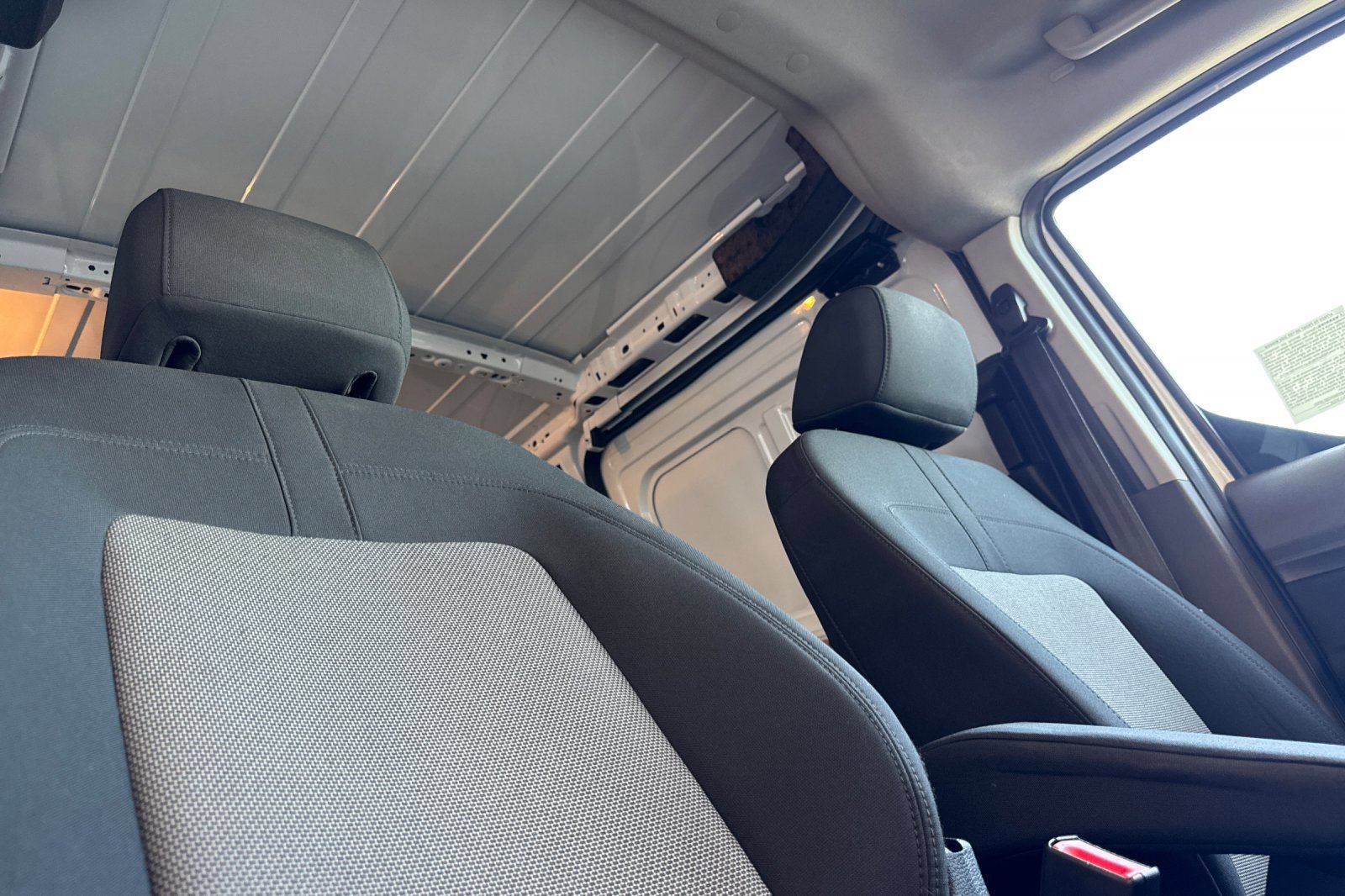 Used 2023 Ford Transit Connect XL FWD image 18