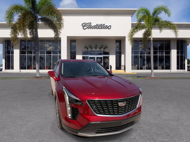 Certified 2023 Cadillac XT4 Premium Luxury FWD image 3