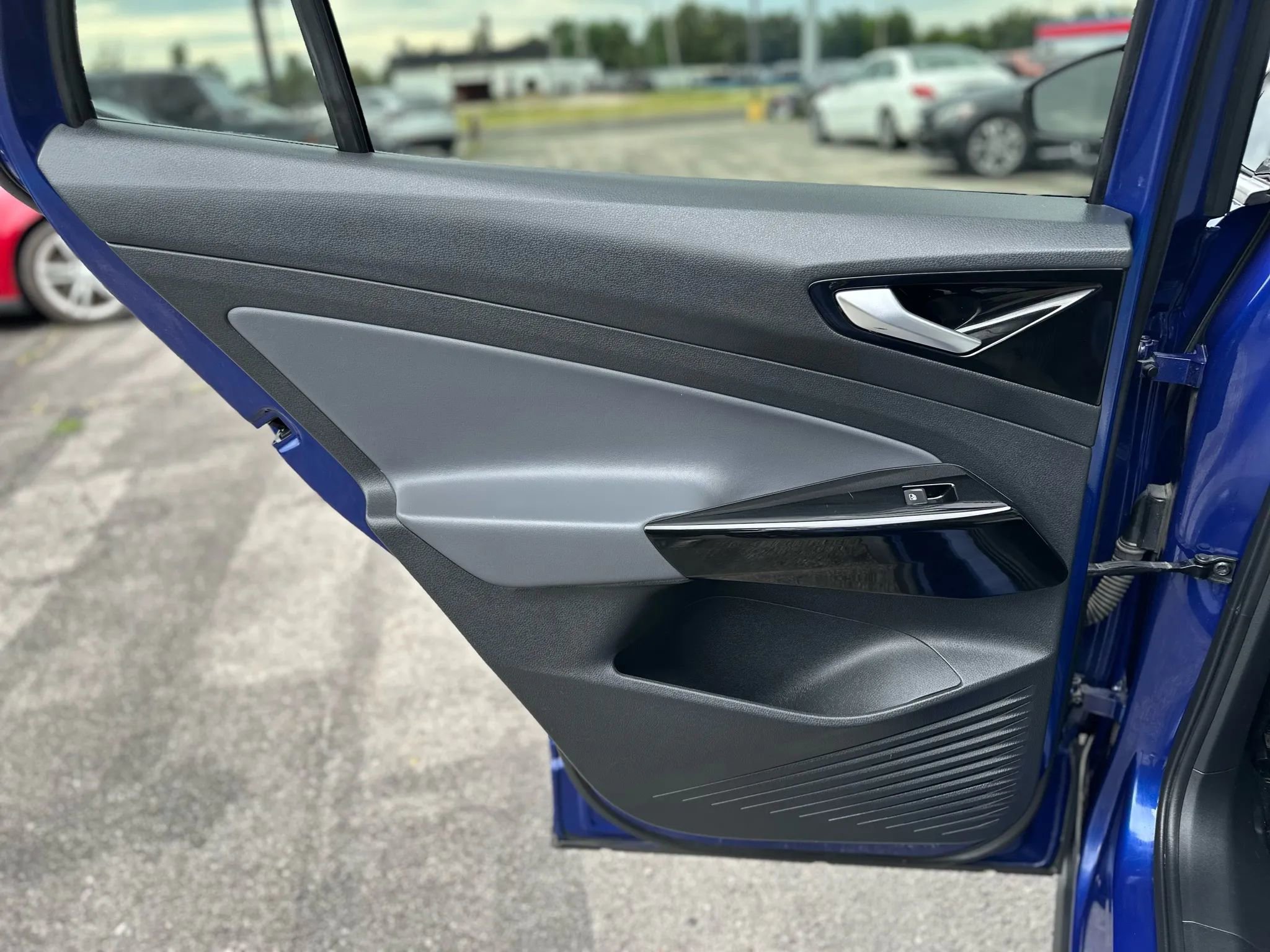 Used 2021 Volkswagen ID.4 Pro S image 21