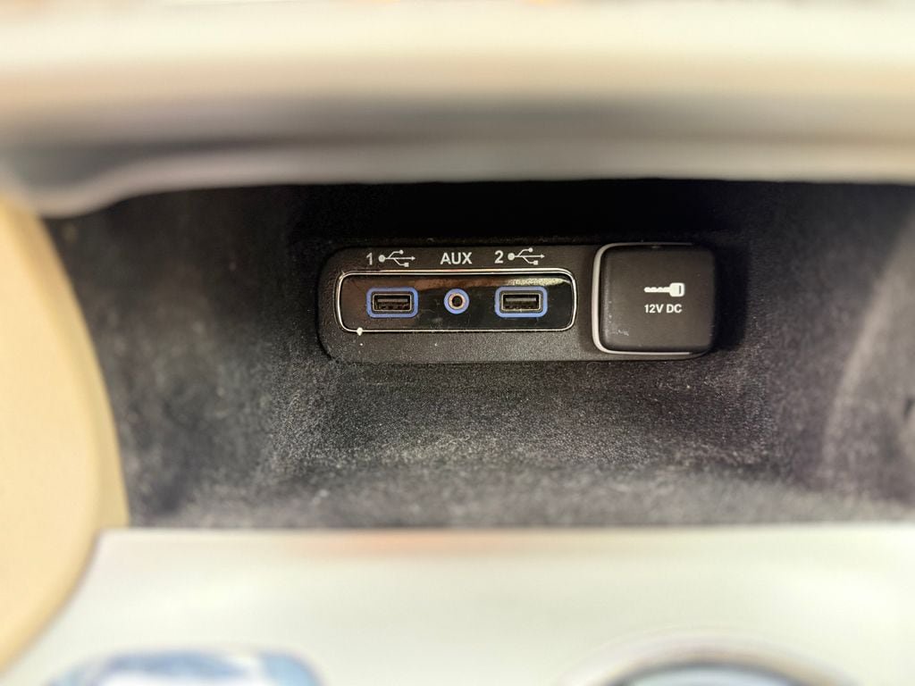 Used 2018 Jeep Grand Cherokee Overland AWD/4WD image 25