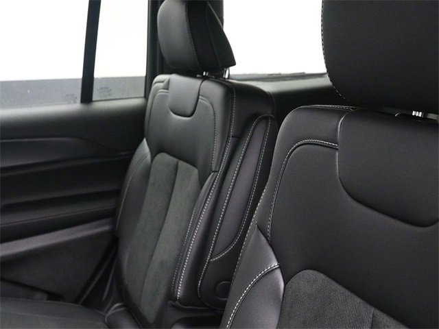 New 2025 Jeep Grand Cherokee L Altitude image 14