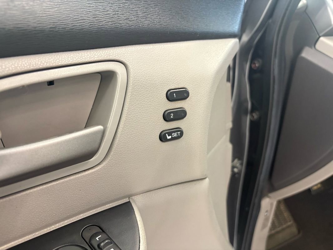 Used 2013 Honda Odyssey Touring image 30