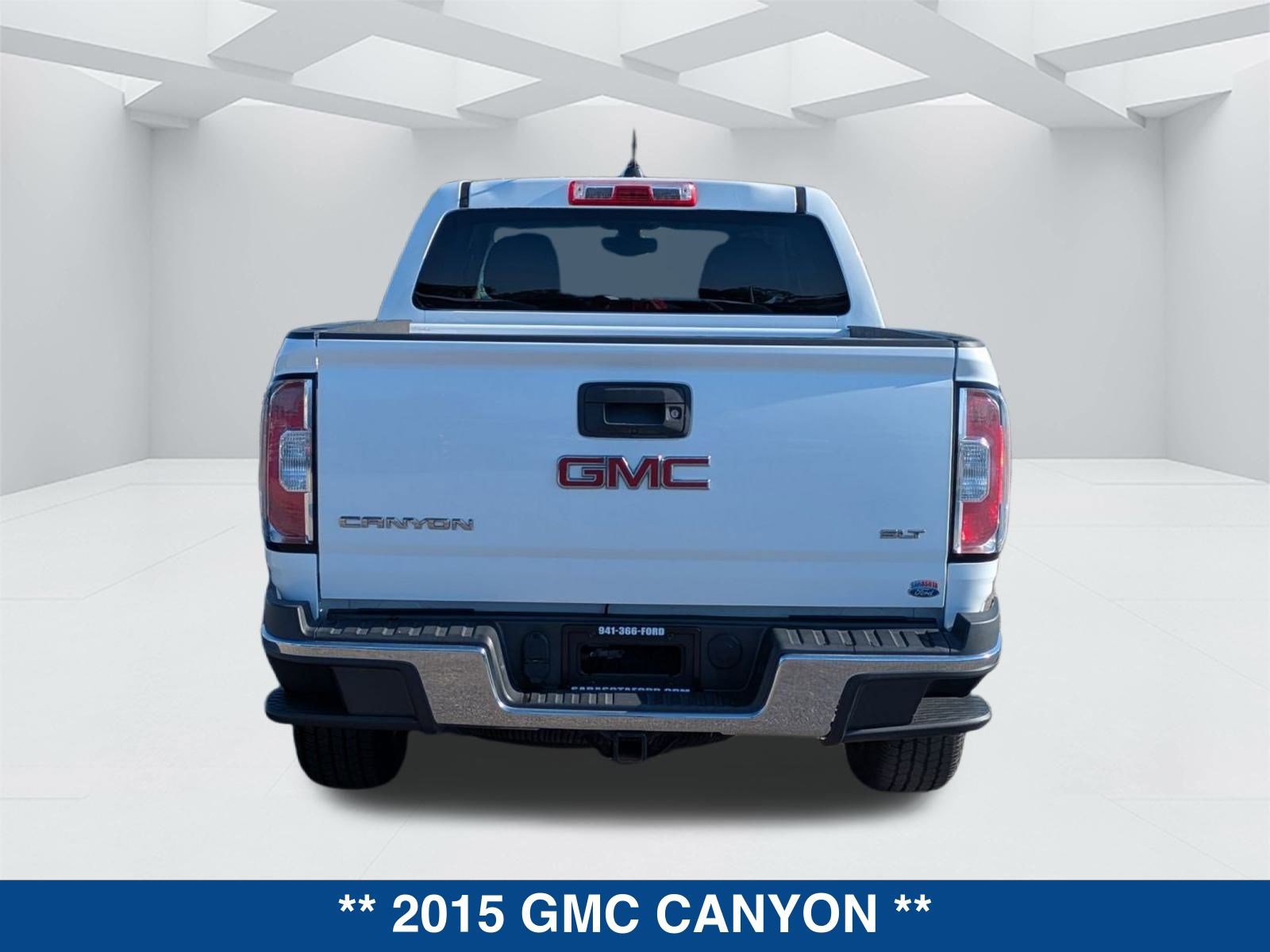 Used 2015 GMC Canyon SLT image 5