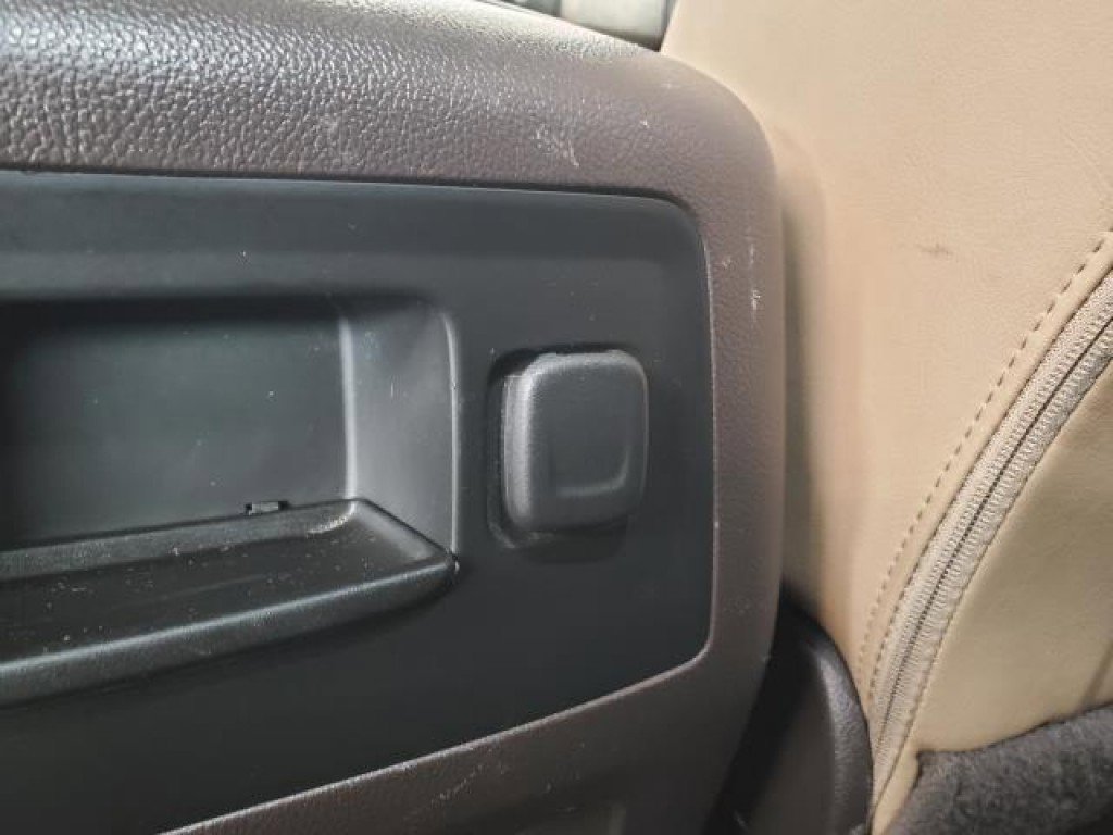 Used 2017 GMC Sierra 2500 Denali w/ Duramax Plus Package image 11