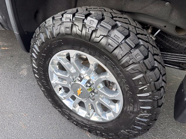 Used 2024 Chevrolet Silverado 2500 LTZ w/ LTZ Premium Package AWD/4WD image 34