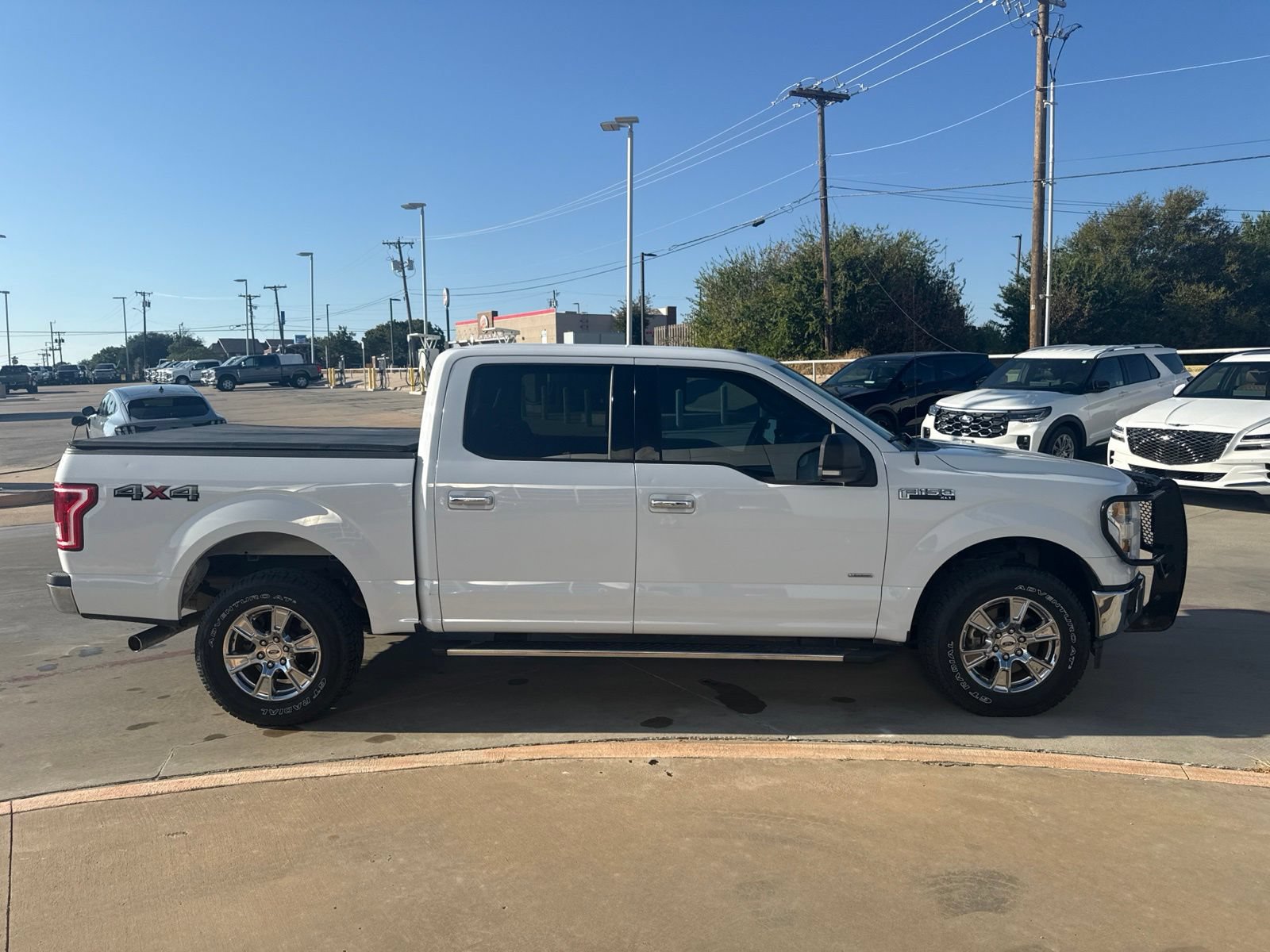 Used 2017 Ford F150 XLT w/ Equipment Group 302A Luxury AWD/4WD image 4