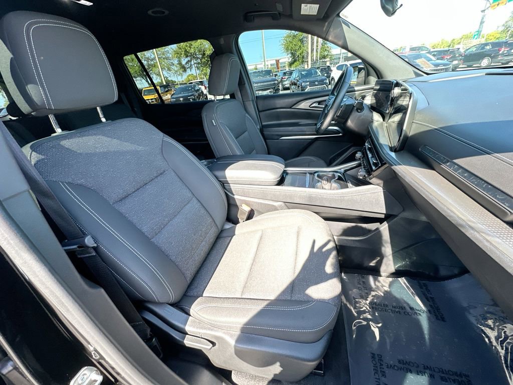 Certified 2024 Chevrolet Traverse LT w/ LPO, Floor Liner Package AWD/4WD image 28