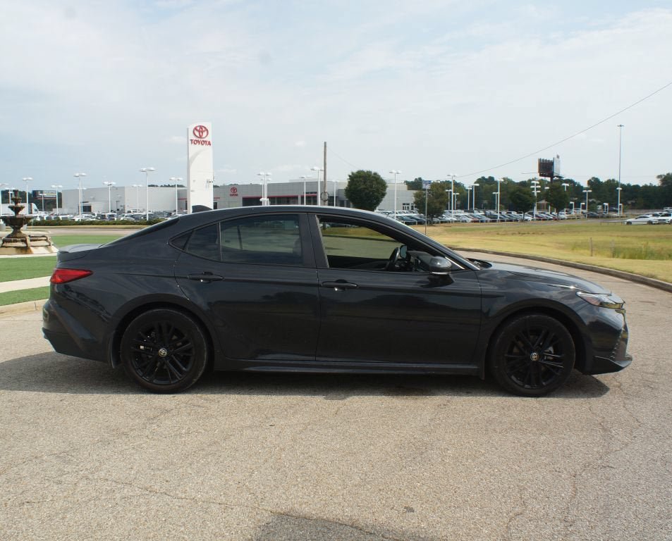 Used 2025 Toyota Camry SE AWD/4WD image 20