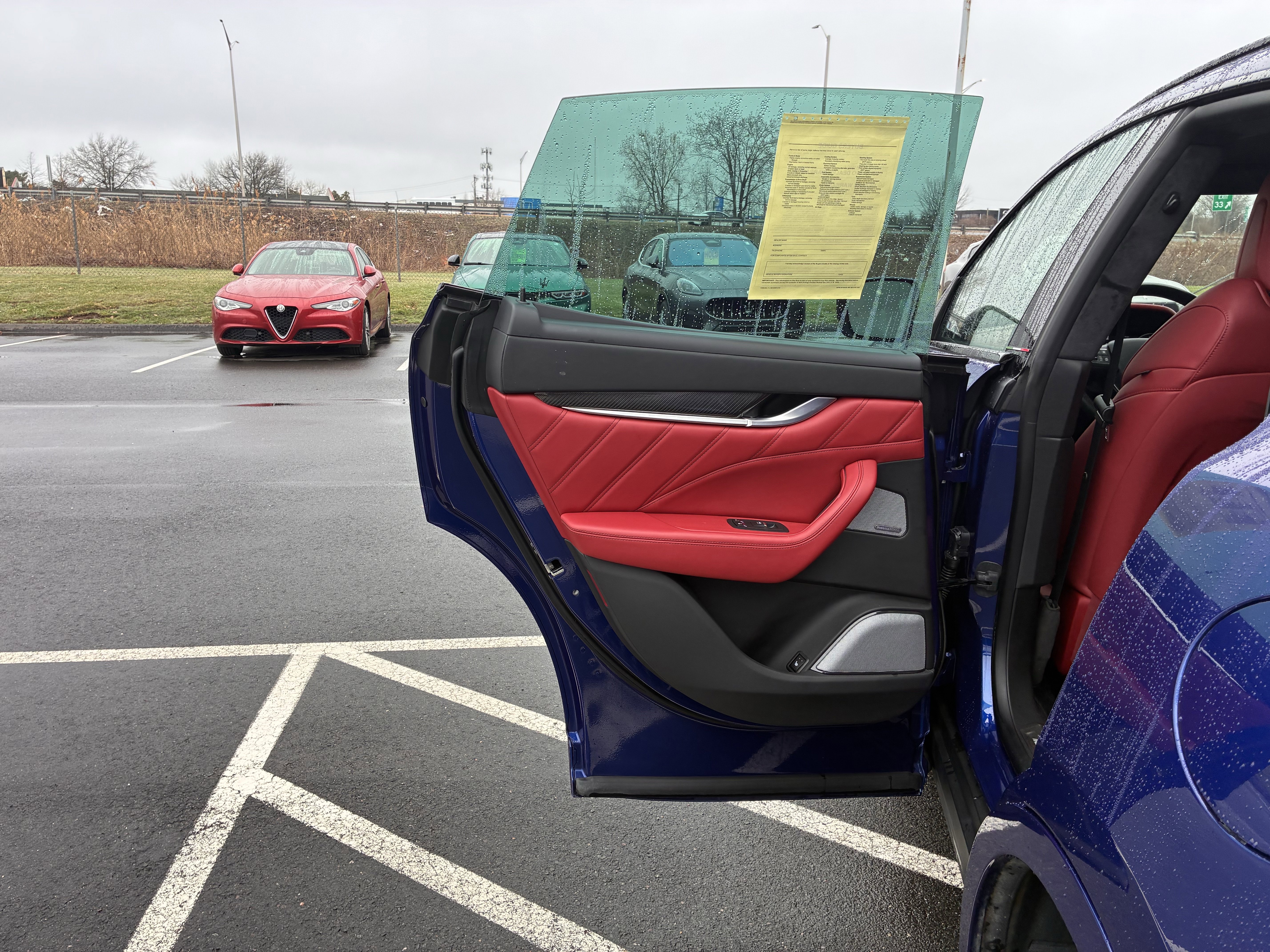 Used 2021 Maserati Levante Trofeo image 32