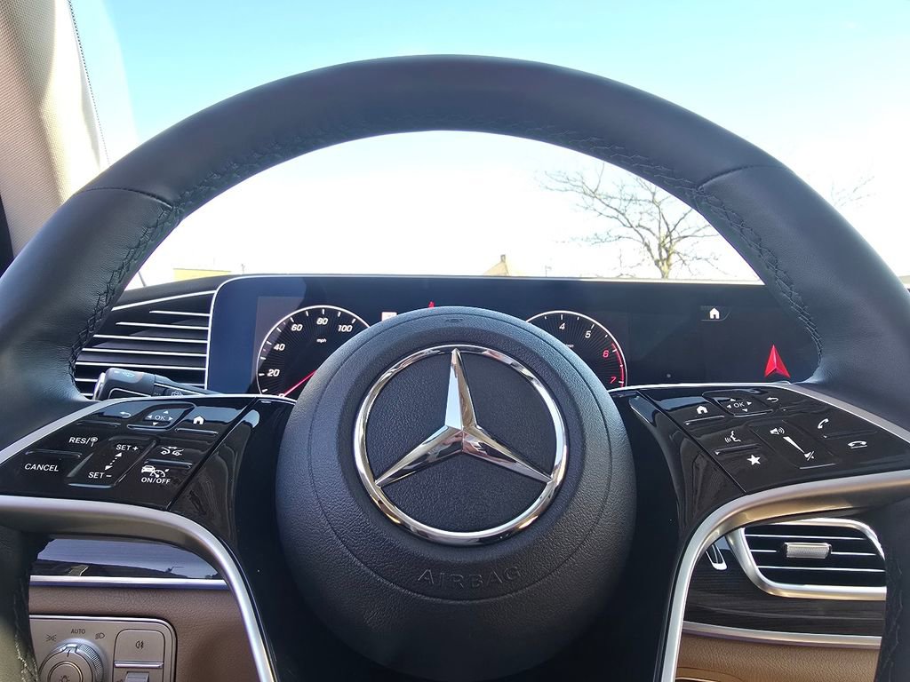 New 2026 Mercedes-Benz GLS 450 4MATIC image 30