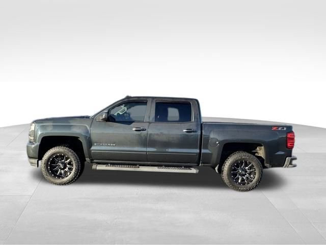 Used 2018 Chevrolet Silverado 1500 LT w/ All Star Edition image 3
