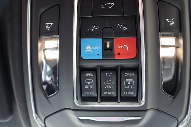 New 2025 Jeep Grand Cherokee Limited 4xe image 20