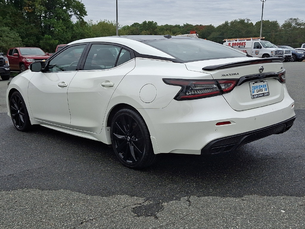 Used 2022 Nissan Maxima SR w/ Sport Mat Group FWD image 4