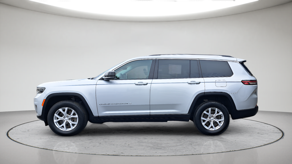 Used 2023 Jeep Grand Cherokee L Limited AWD/4WD image 12