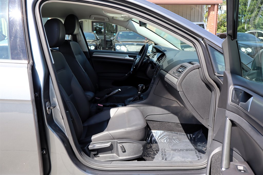 Used 2015 Volkswagen Golf TDI S FWD image 17
