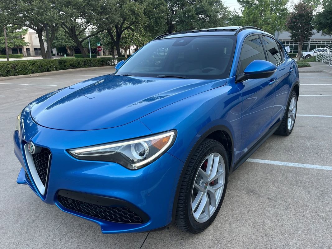 Used 2019 Alfa Romeo Stelvio Ti Sport w/ Quick Order Package 22S Sport image 4