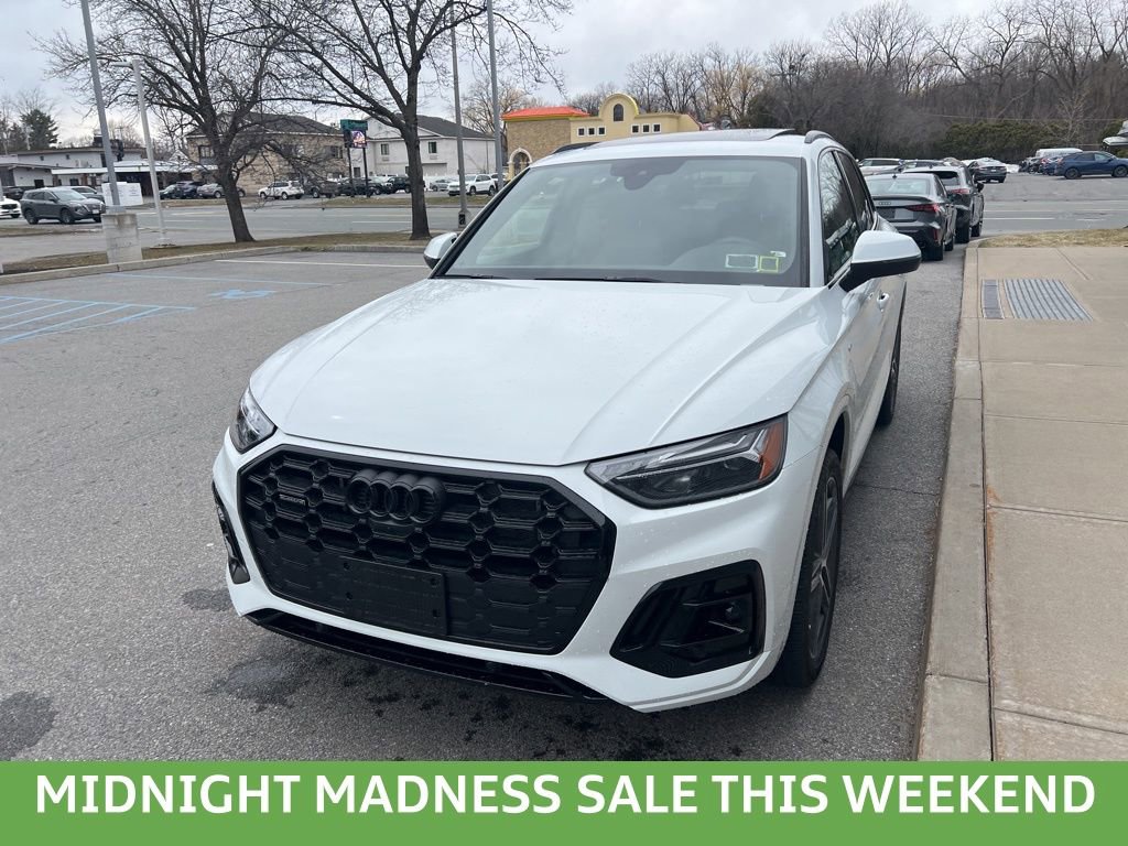 Used 2024 Audi Q5 e Premium Plus w/ Premium Plus Package image 36