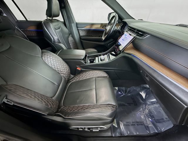 Used 2021 Jeep Grand Cherokee L Summit w/ Luxury Tech Group V image 29