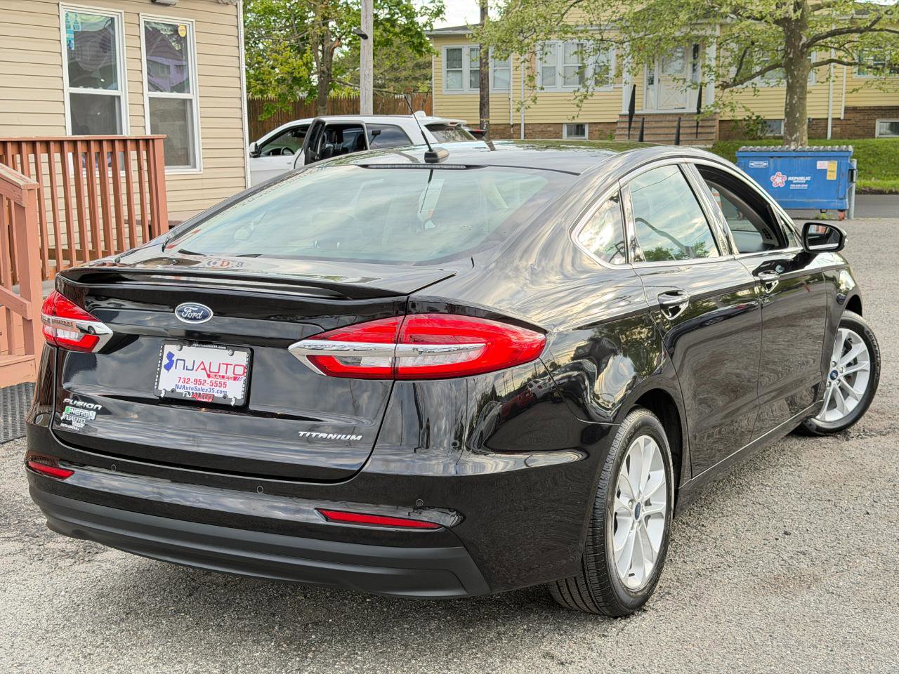 Used 2019 Ford Fusion Energi Titanium FWD image 91