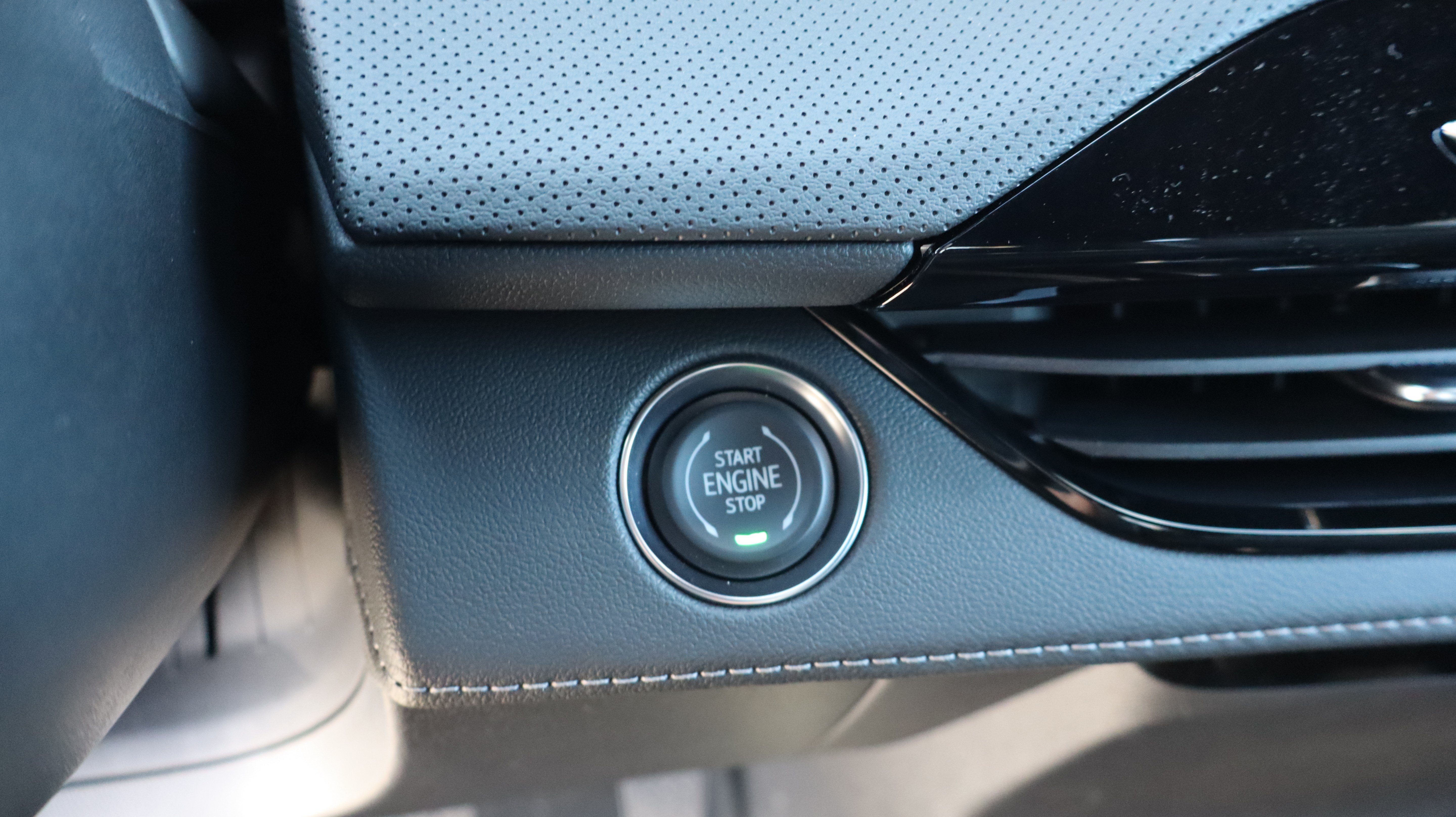 New 2027 Buick Enclave Preferred w/ Power Package AWD/4WD image 19