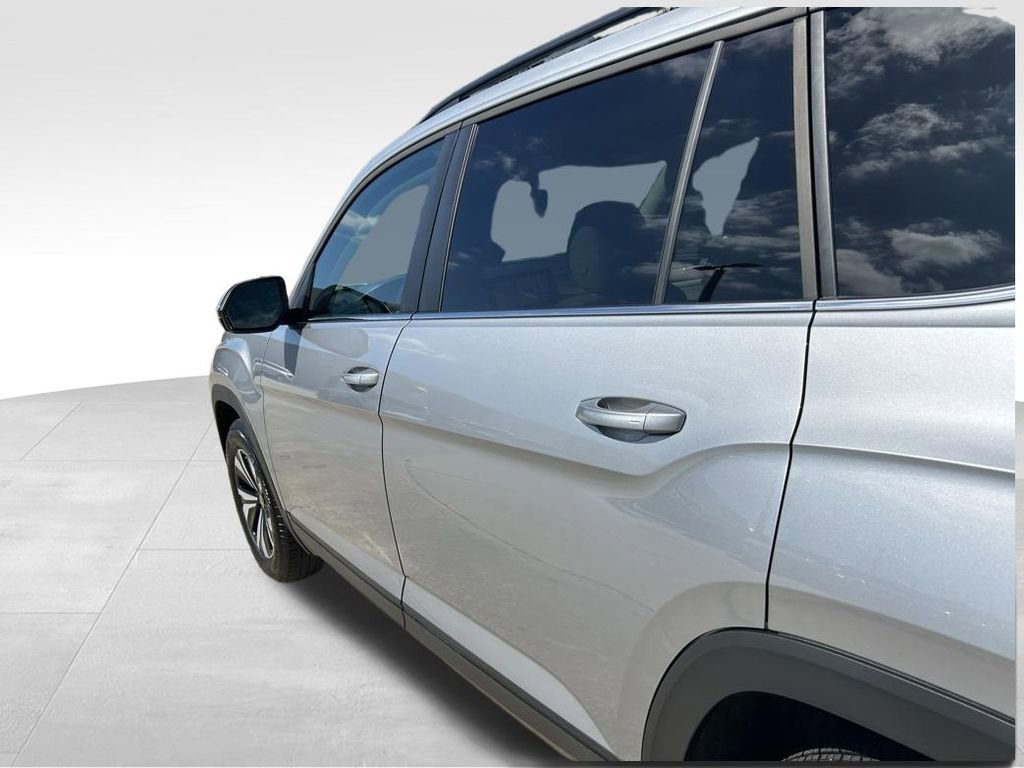 New 2026 Volkswagen Atlas SE image 28