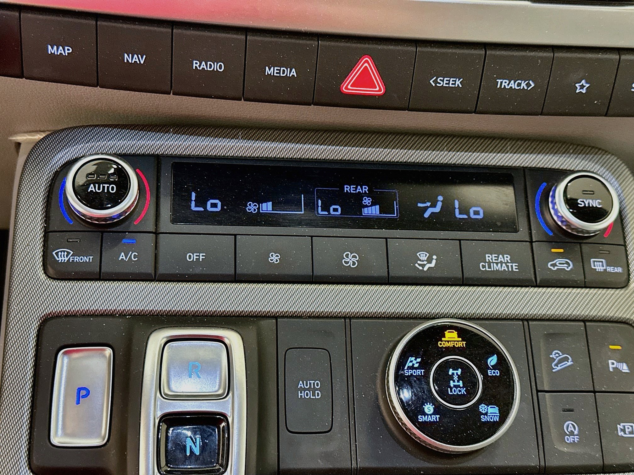 Used 2025 Hyundai Palisade SEL AWD/4WD image 24