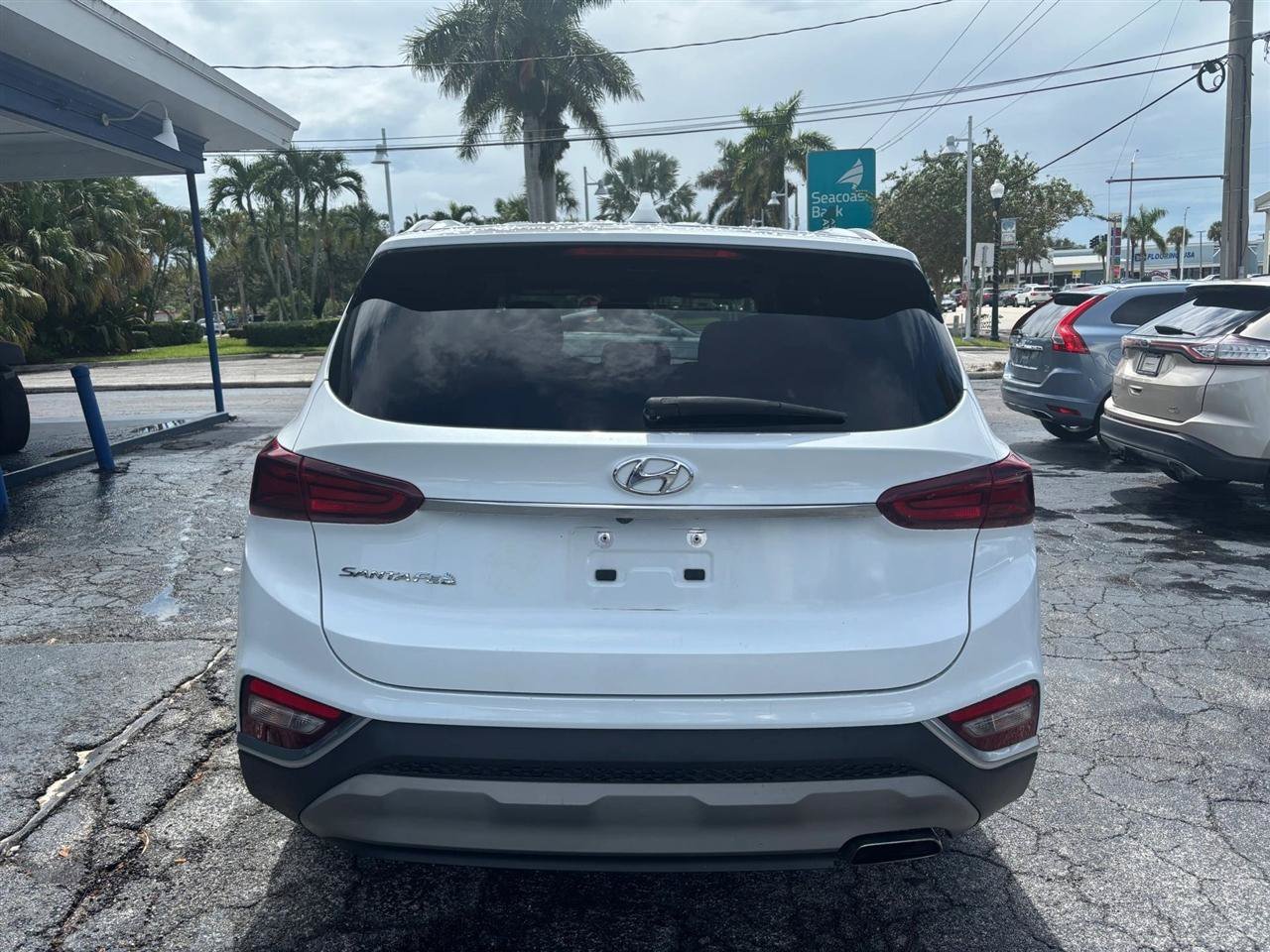 Used 2020 Hyundai Santa Fe SEL w/ Cargo Package FWD image 4
