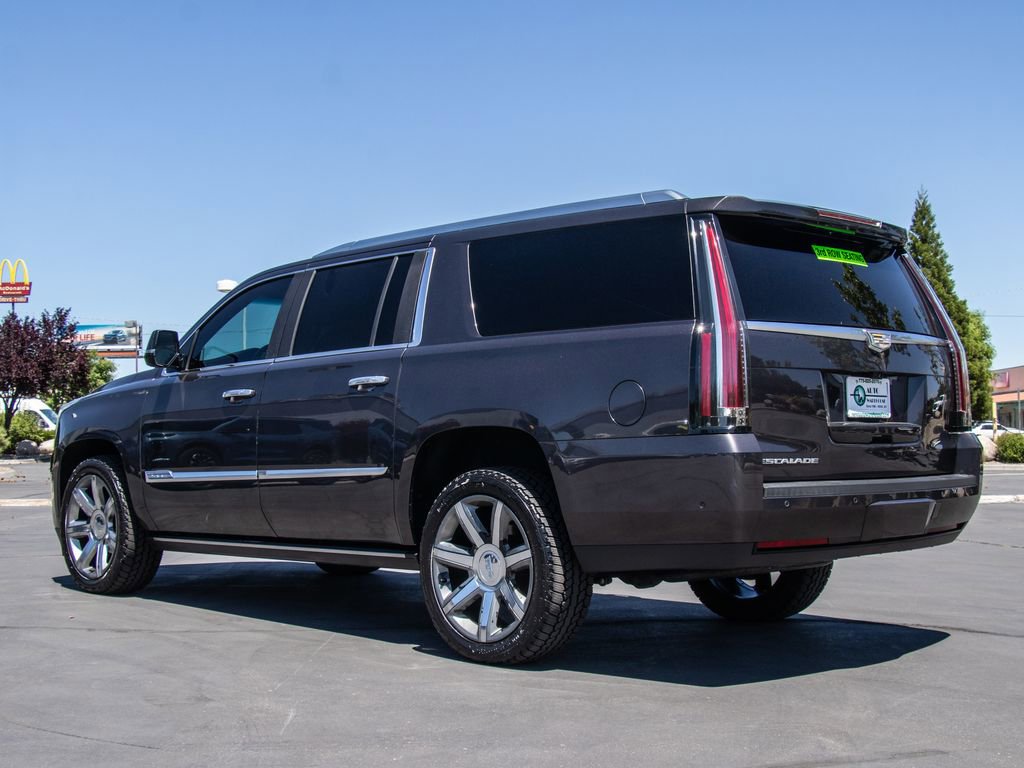 Used 2017 Cadillac Escalade ESV Premium Luxury AWD/4WD image 5