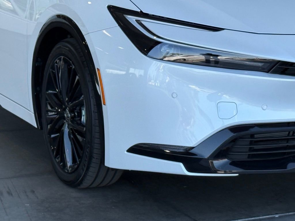 New 2026 Toyota Prius Plug-In Hybrid image 8