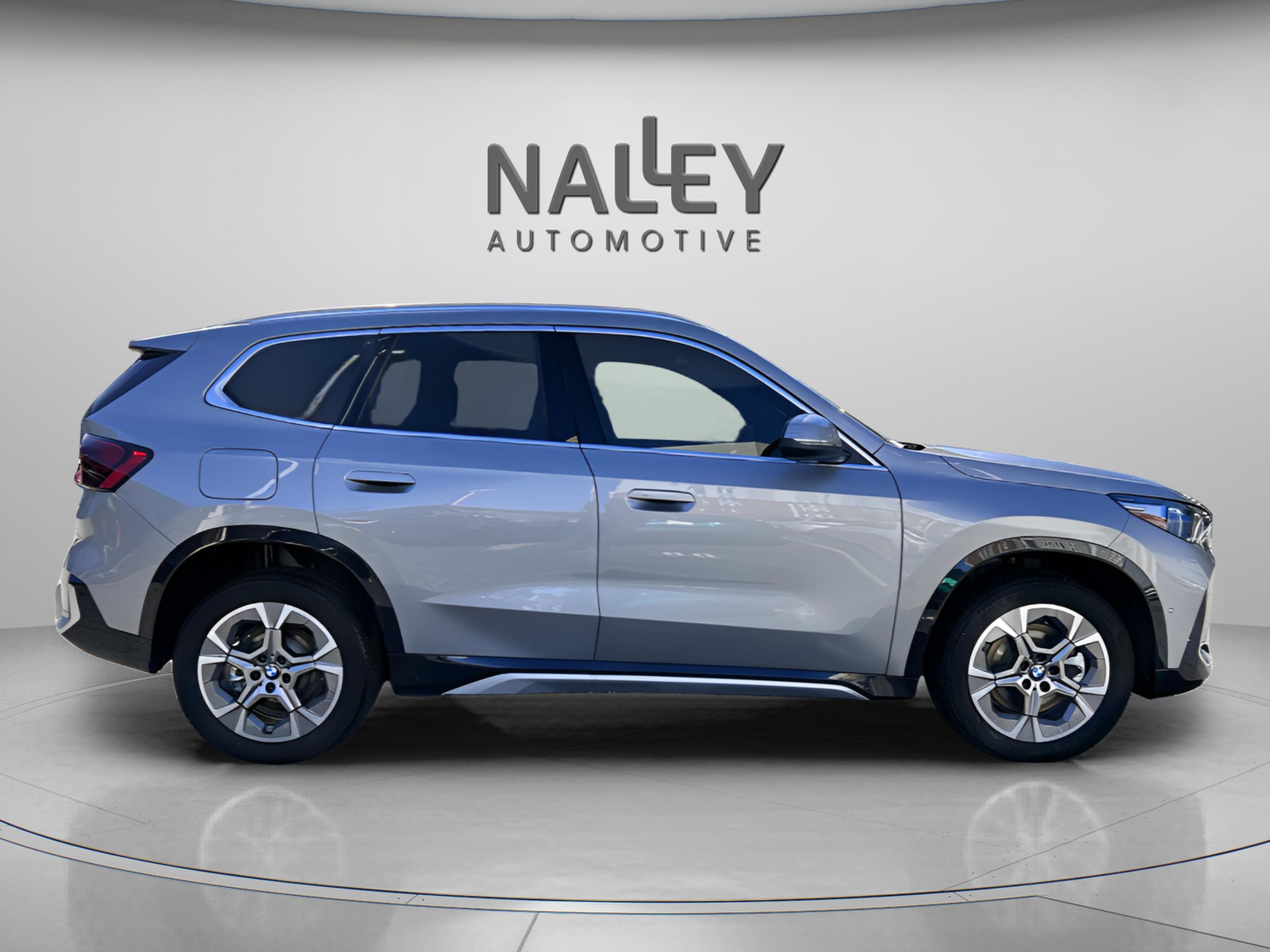 Used 2025 BMW X1 xDrive28i w/ Convenience Package image 5