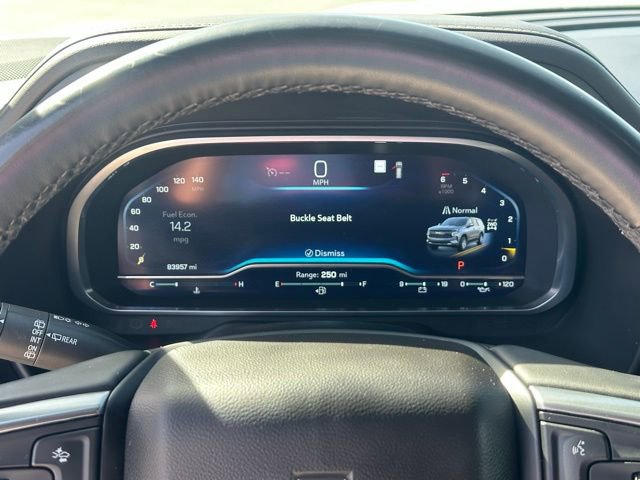 Used 2023 Chevrolet Suburban Premier image 7