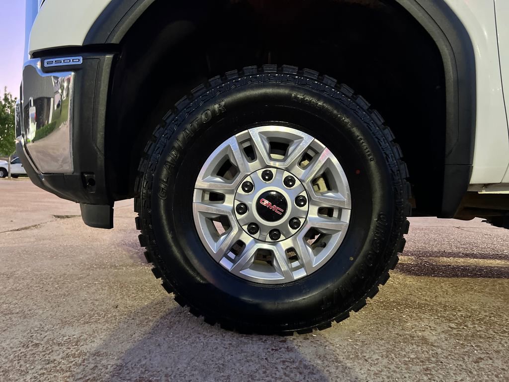 Used 2024 GMC Sierra 2500 Pro w/ 1SA Pro Safety Plus Package AWD/4WD image 23